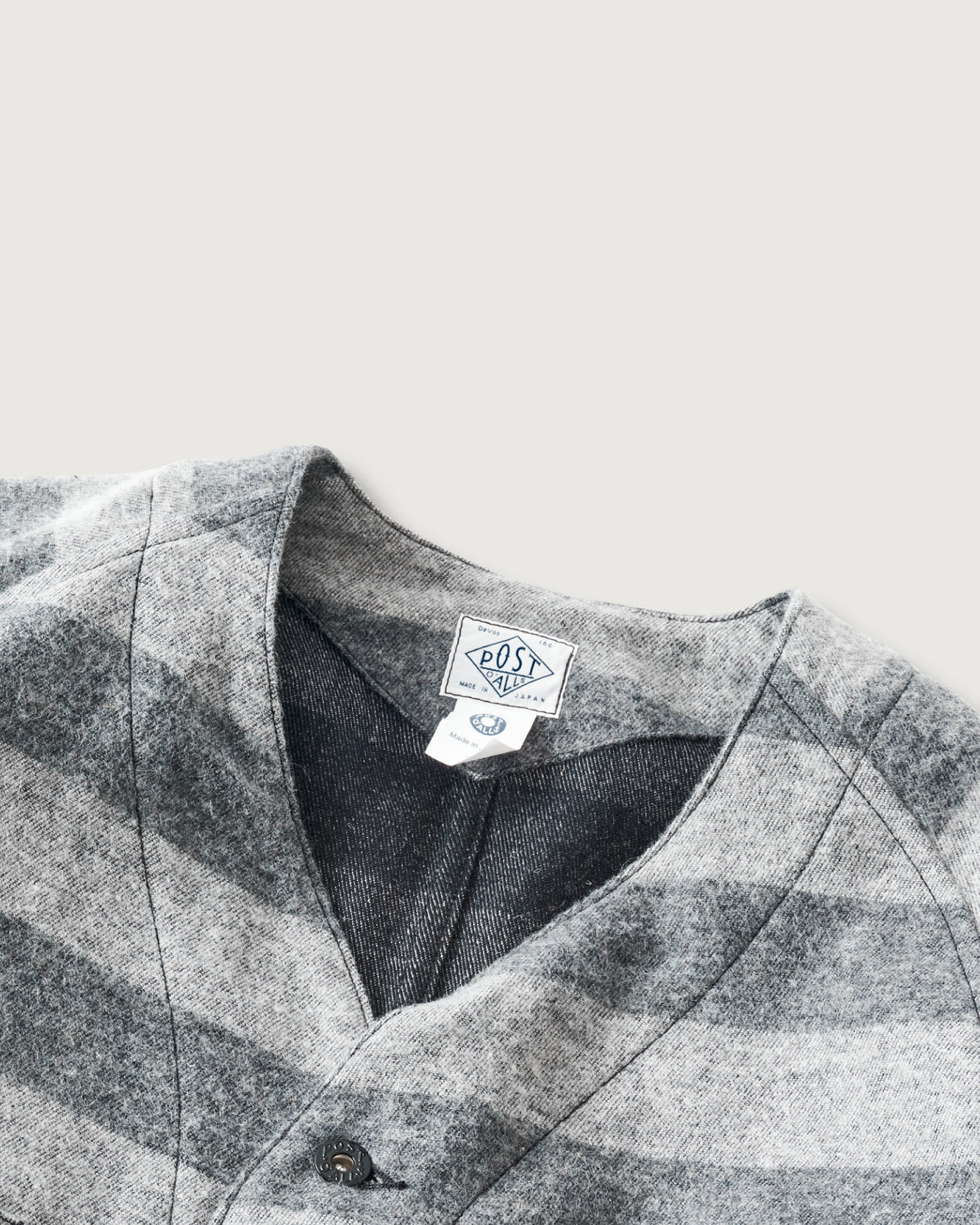 3134DV-TWG POST 47 DV : trashed wool grey tones