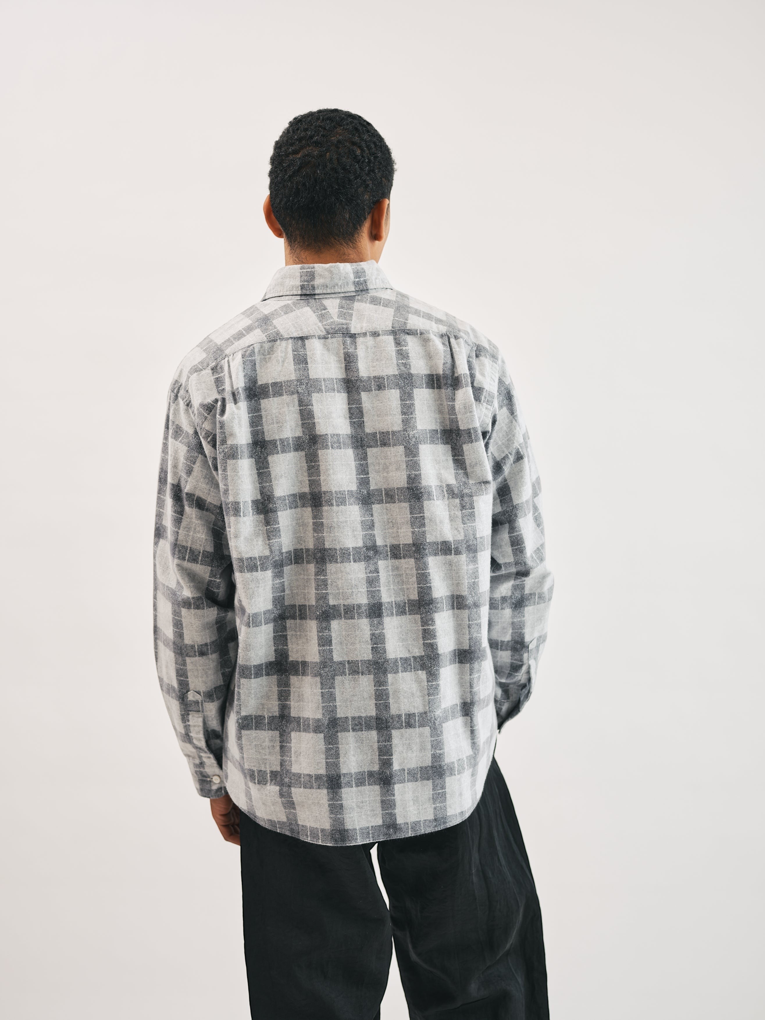 #3234-PF1 Rounder : printed cotton flannel ash