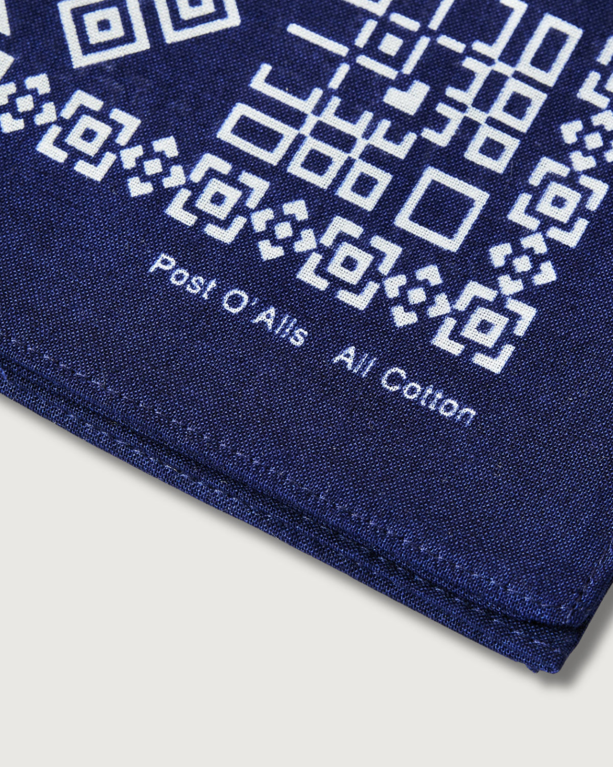 #4006-N Dia POST Bandana Hankie : dia navy 45 x 45