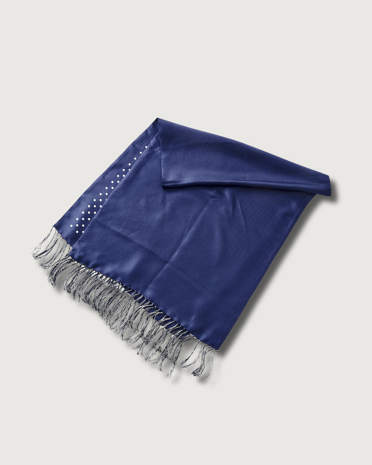 #5002-SN 1993 scarf : silk navy/white 43.5 x 124