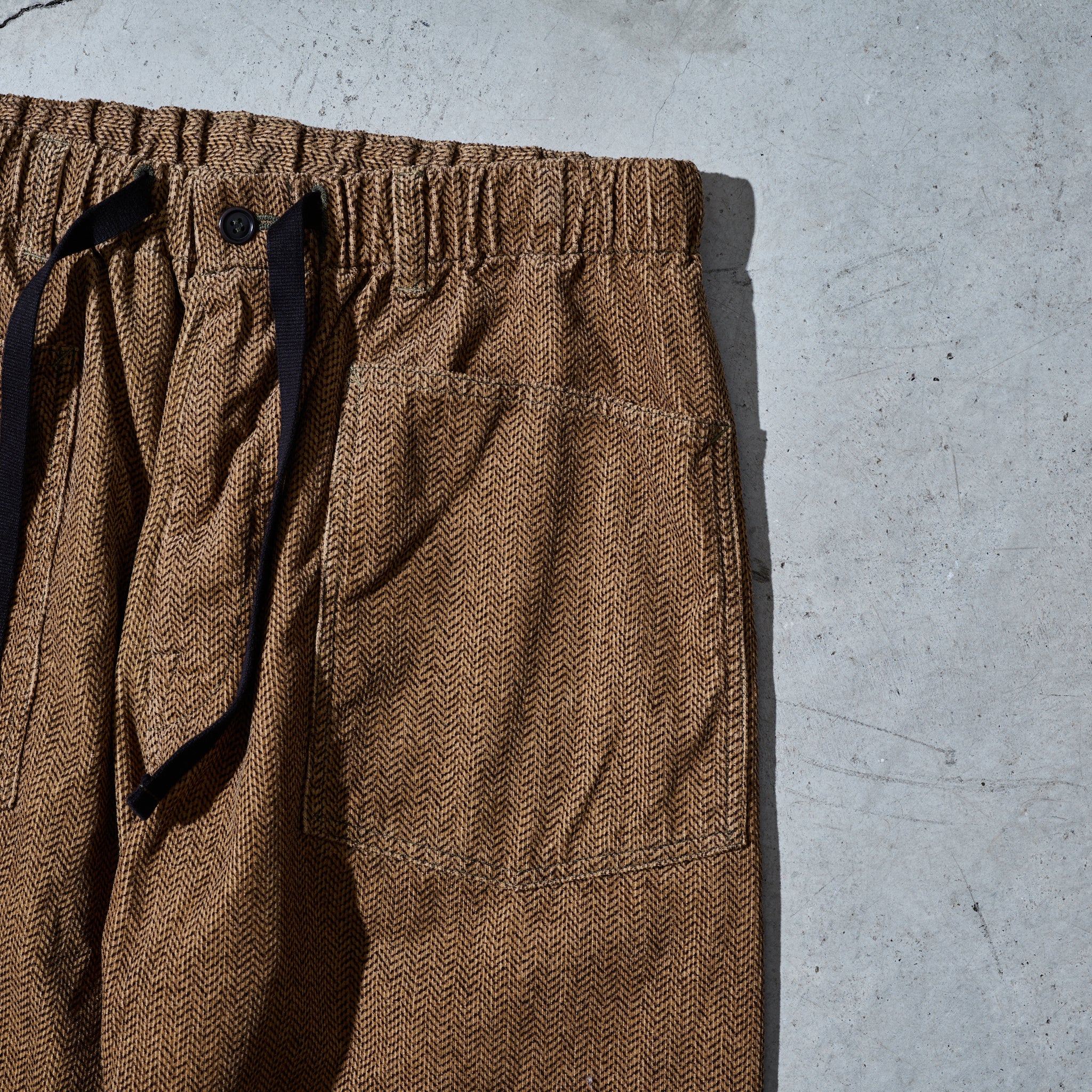 #3307-HCB E-Z ARMY-NAVY Pants : herringbone print corduroy brown