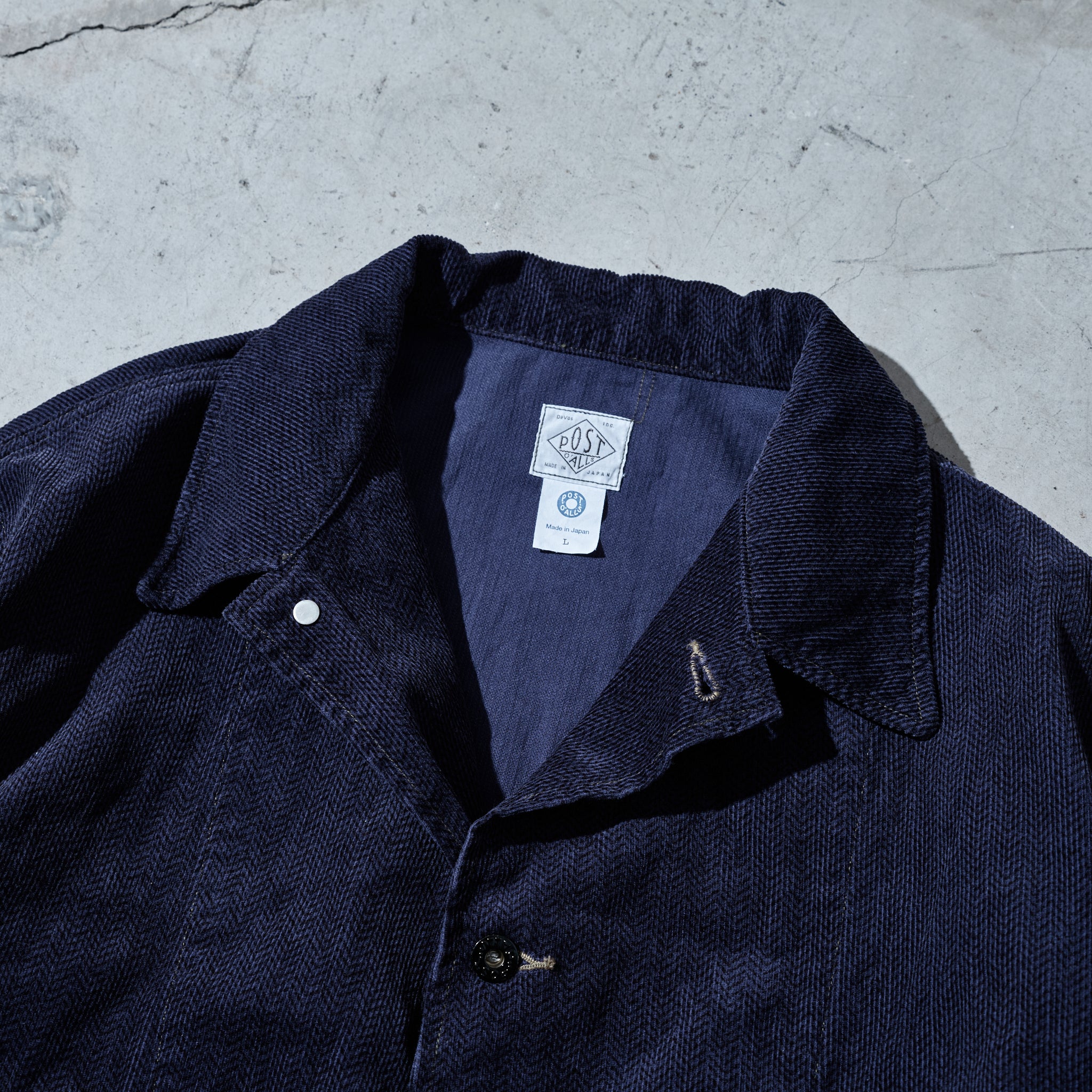 #12006-HCN WALKABOUT : herringbone print corduroy navy