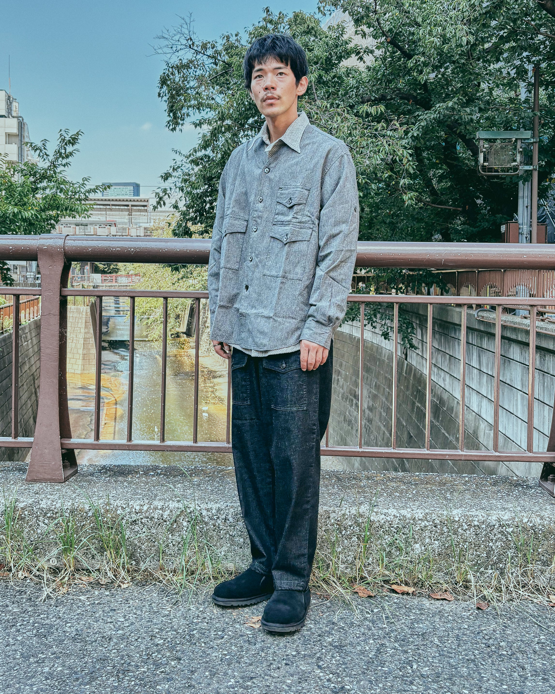 #3225DV-LC Town & Country Safari DV : light covert light grey