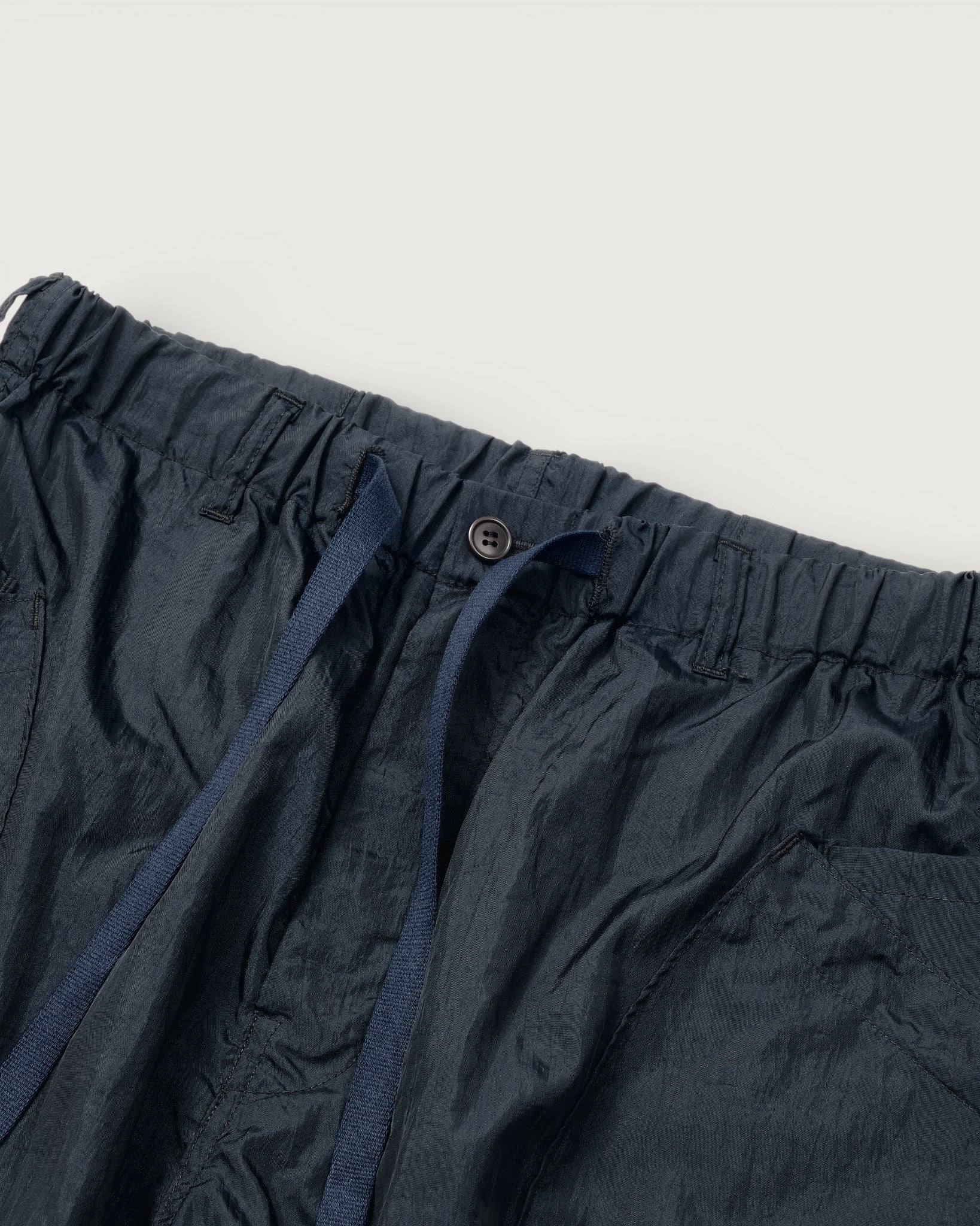 #2323E-CNN E-Z DEE's Shorts : crinkle nylon taffeta navy