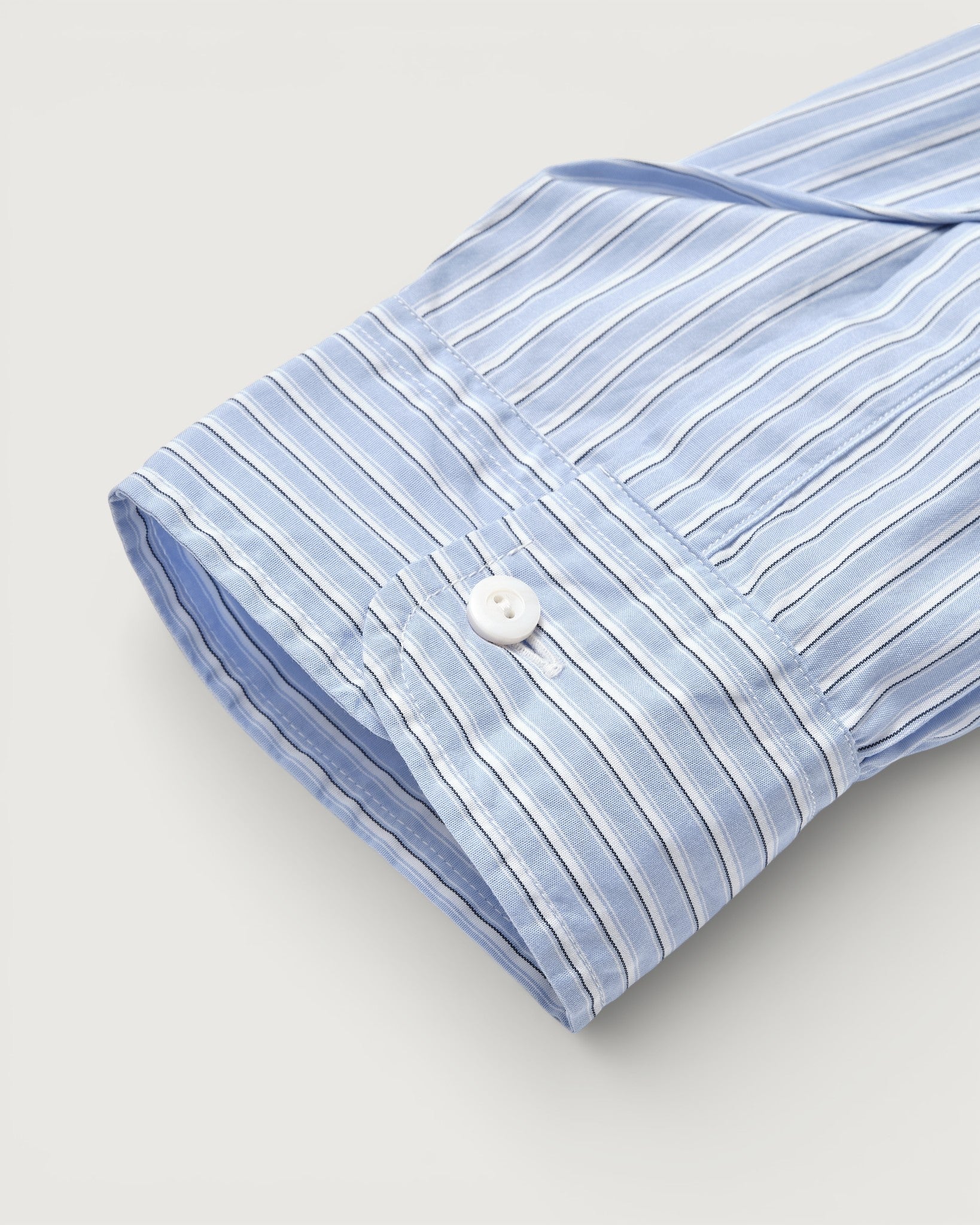 #3232B-BSC Original BL Band Collar Shirt : broadcloth w/white trim blue stripe