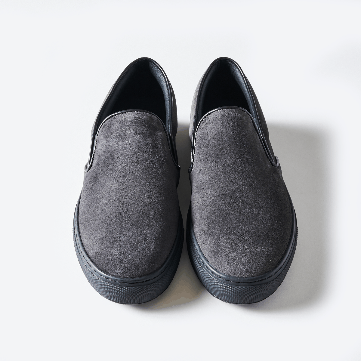 #P2000-SG POST x AMB slip-on : cow suede grey