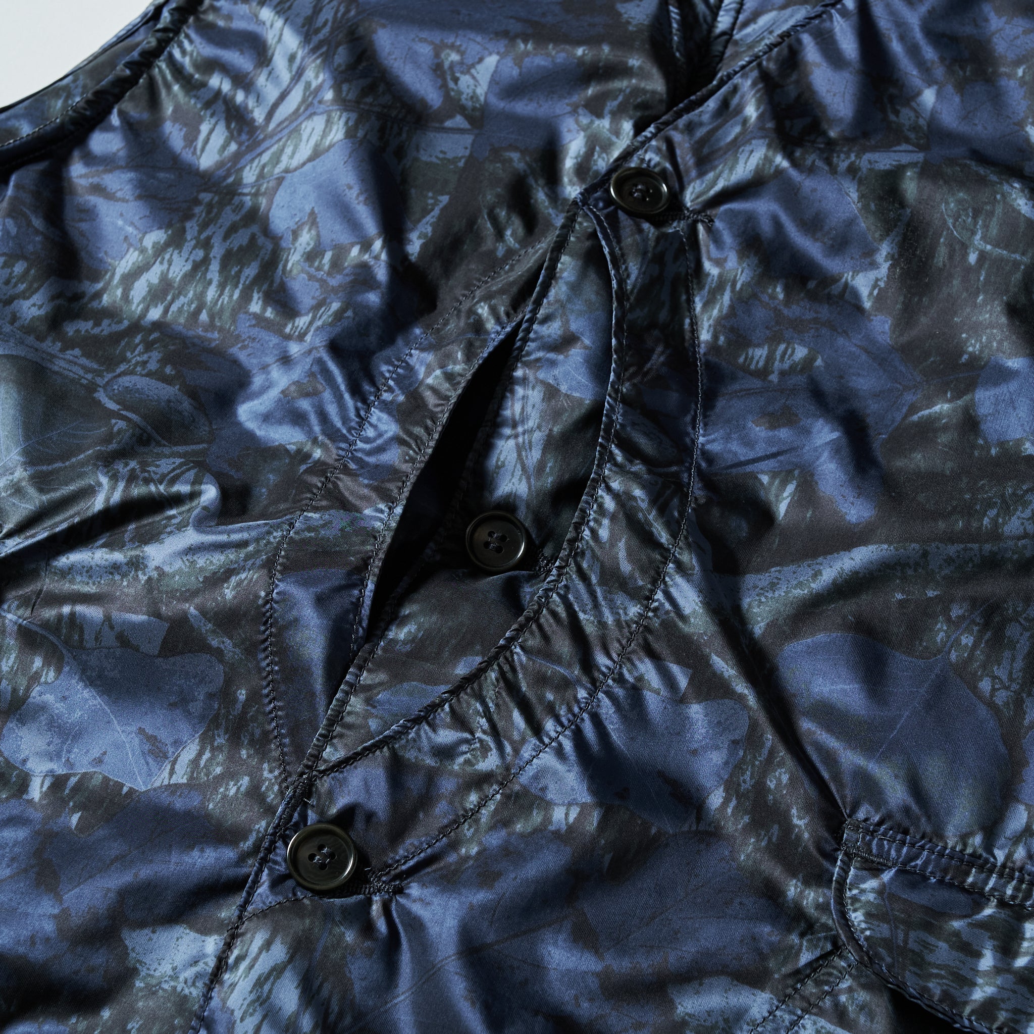 #1512-NC2 Royal Traveler : nylon forest camo blue jungle