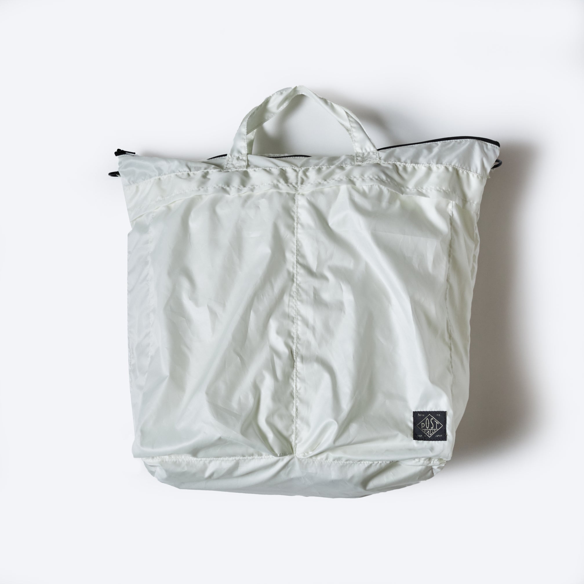 #4208-PTW Packable Helmet Bag 2 : poly taffeta white