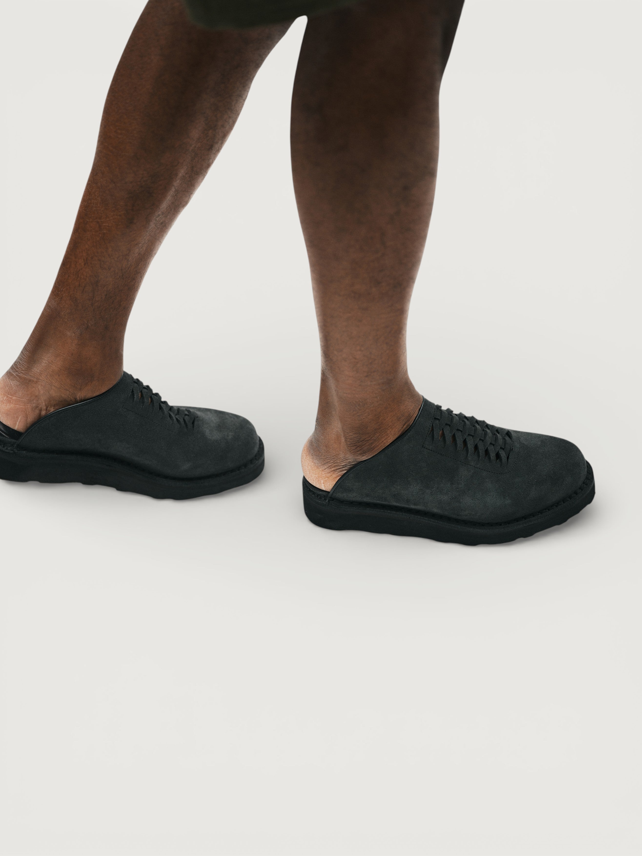 Vernacolo x Post O’Alls  VELDINI : cow suede Nero