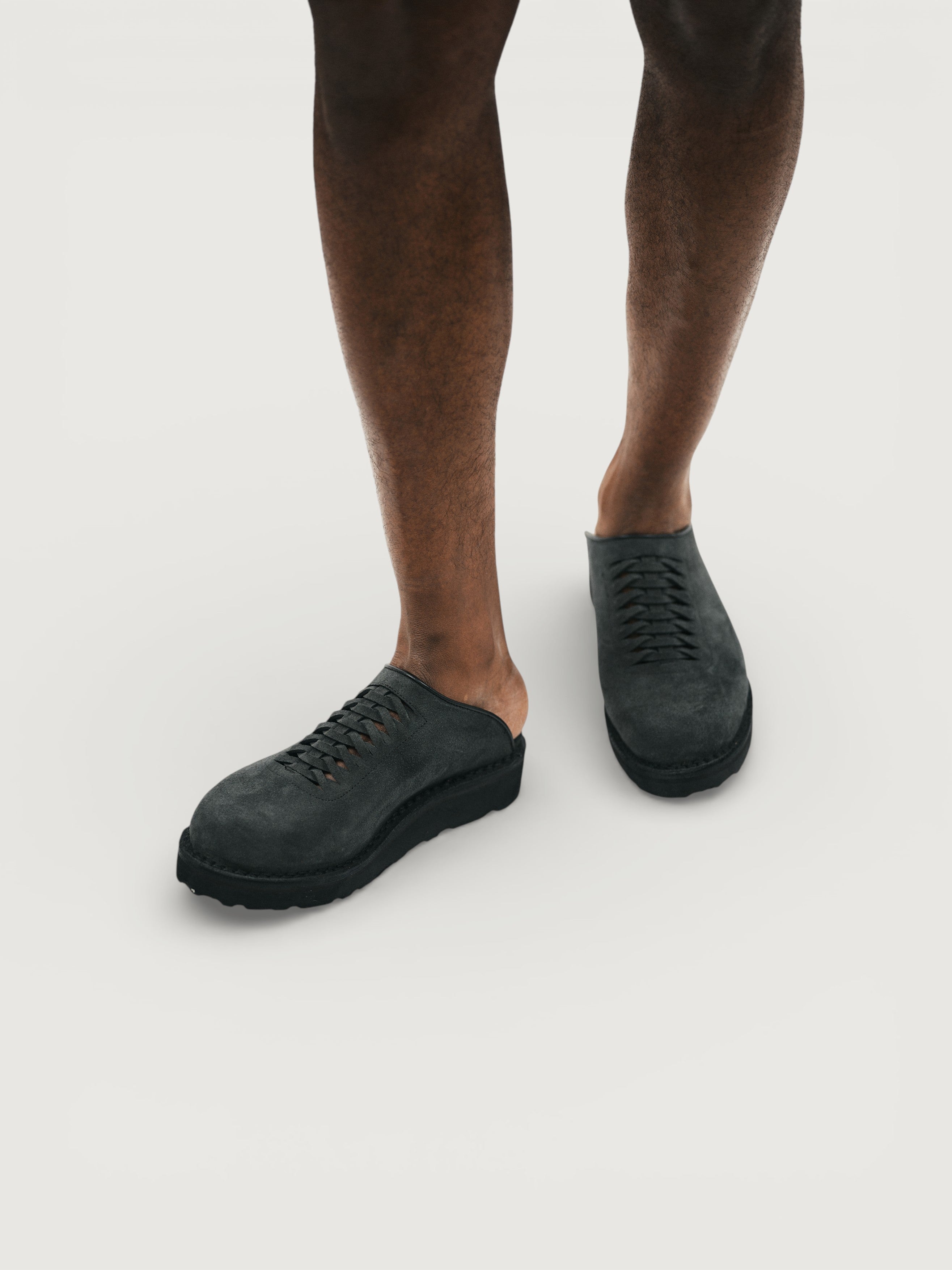 Vernacolo x Post O’Alls  VELDINI : cow suede Nero