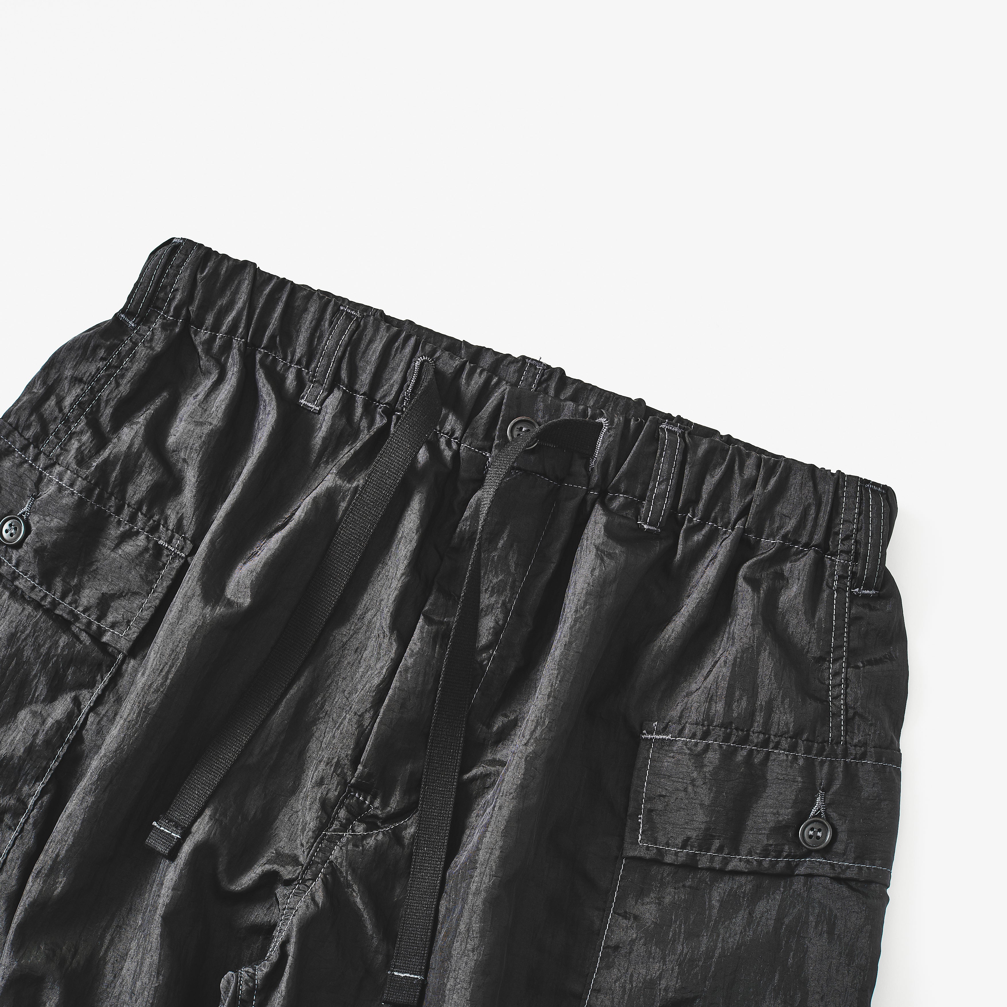 #3308S-CTB E-Z WALKABOUT Shorts : crinkle nylon taffeta black (Shop Special)