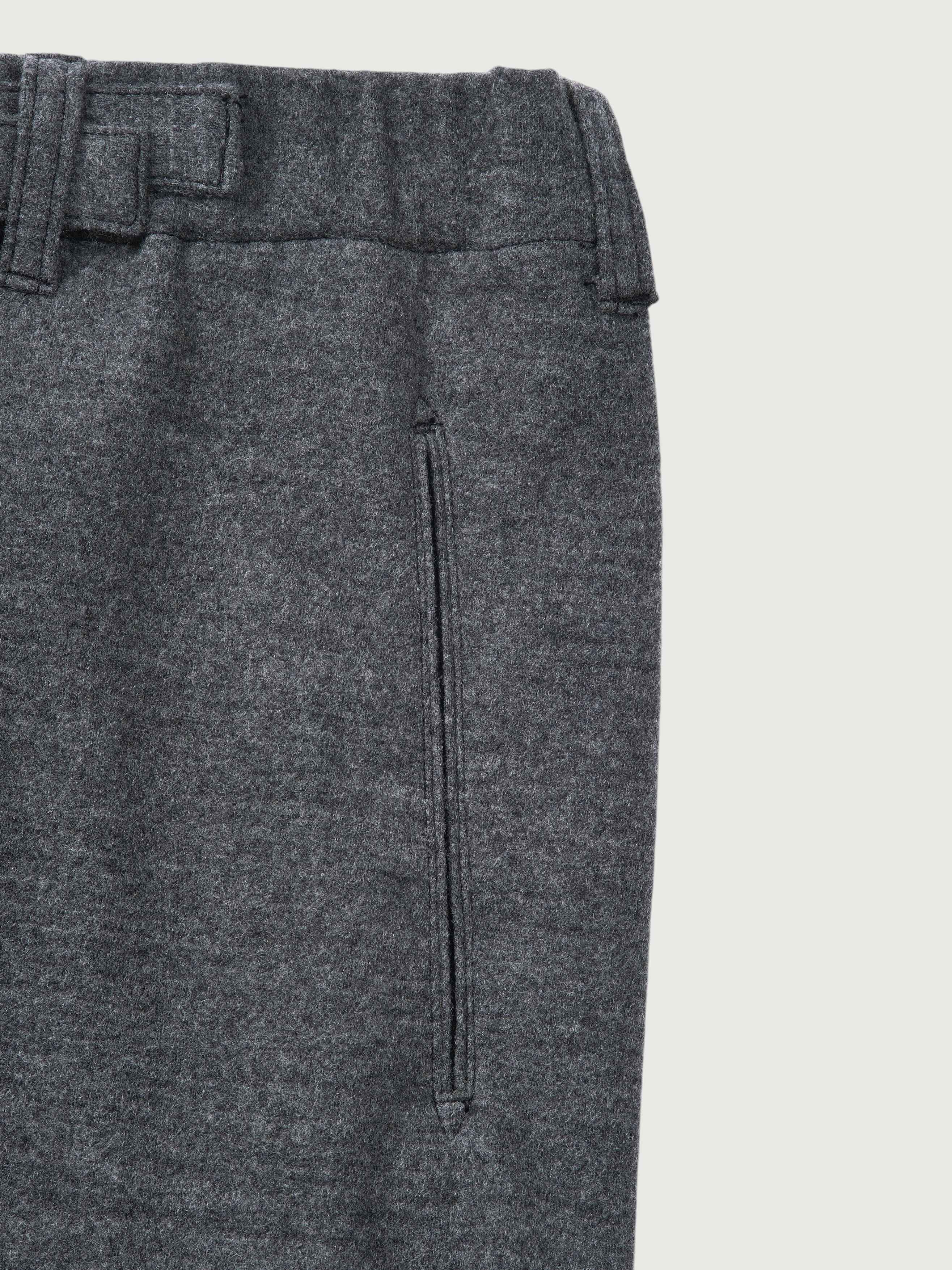 #3307CP-KC POST Coach Pants : knitty charcoal