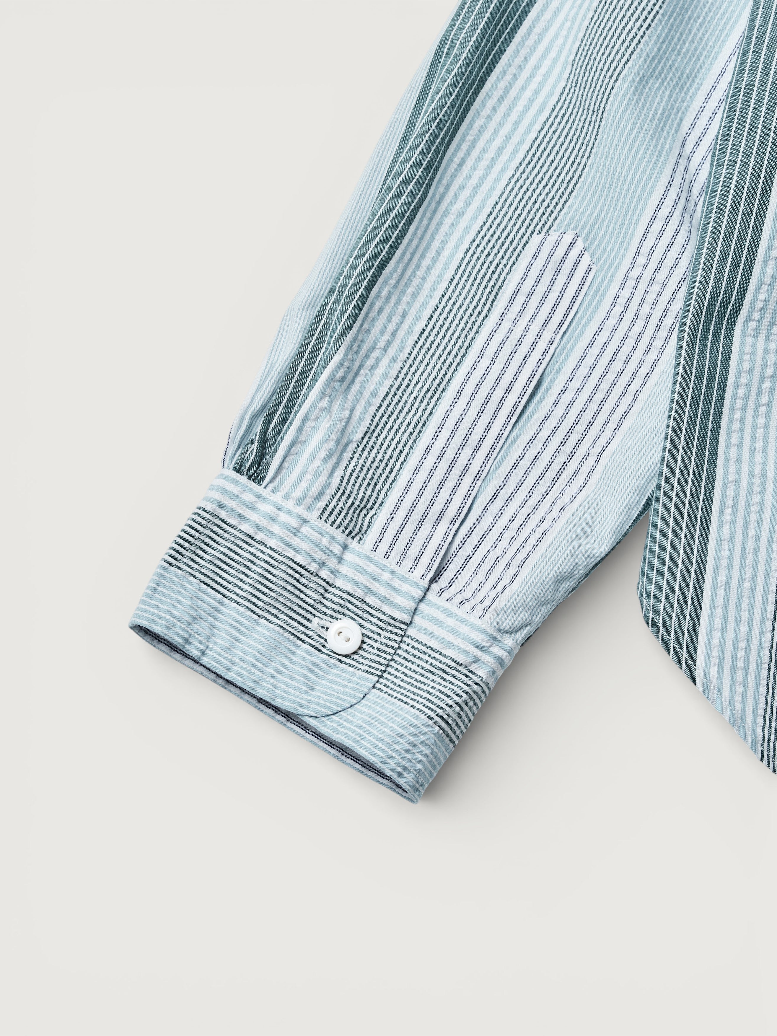 #3232-SP2 Original BL Shirt : cotton / poly seersucker stripe green / navy