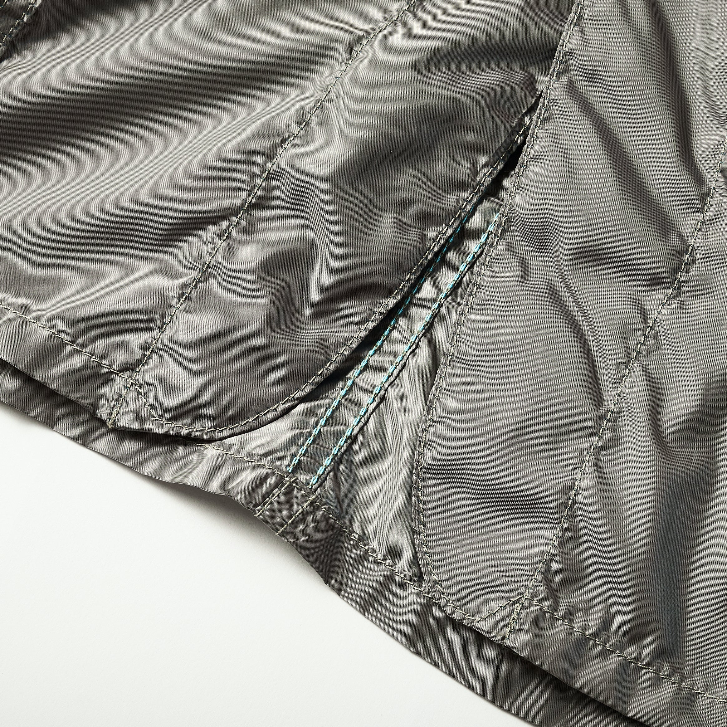 #3102 POST 42 PT3 : Poly Taffeta khaki iridescent