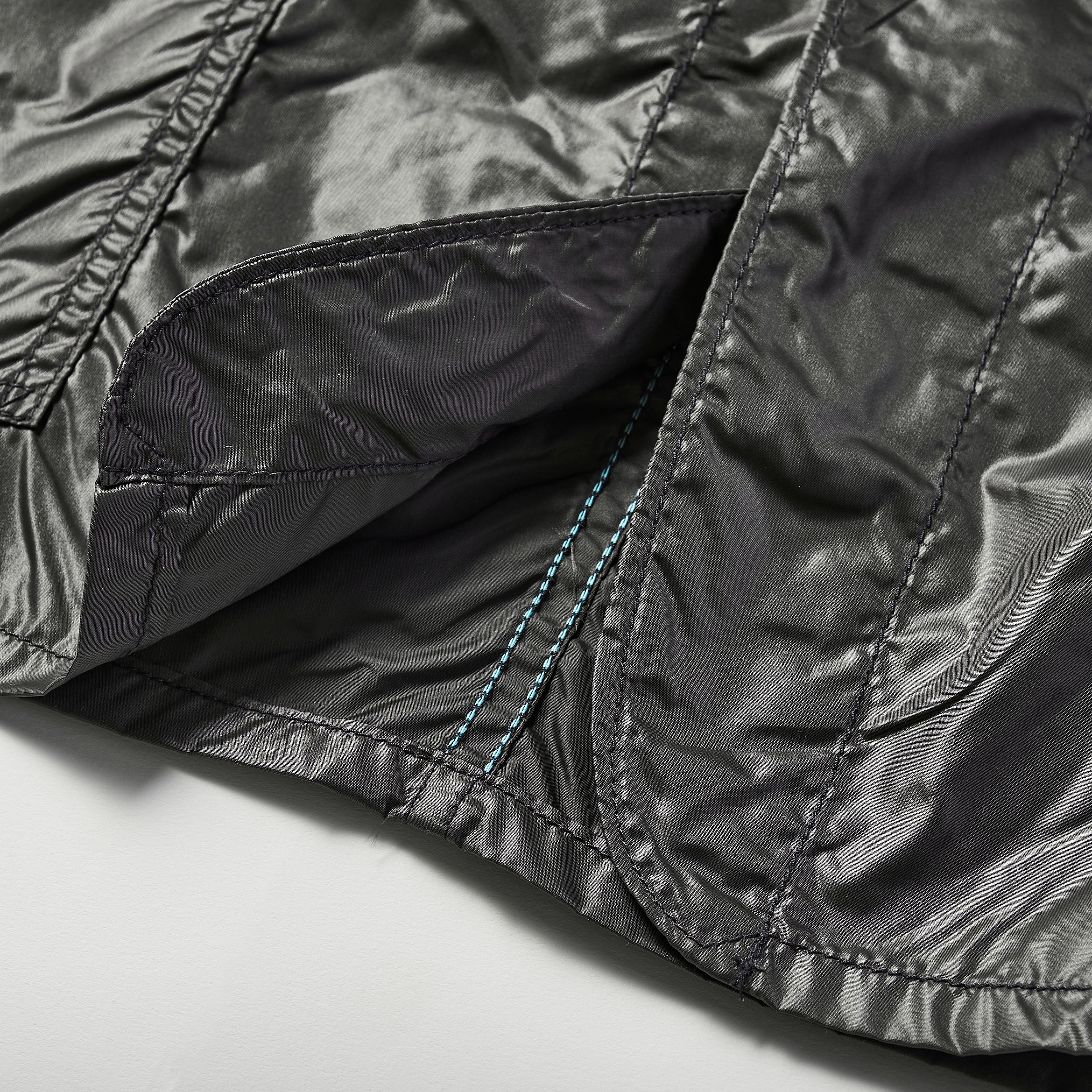 #3103 POST 42 DV NT1 : nylon taffeta grey
