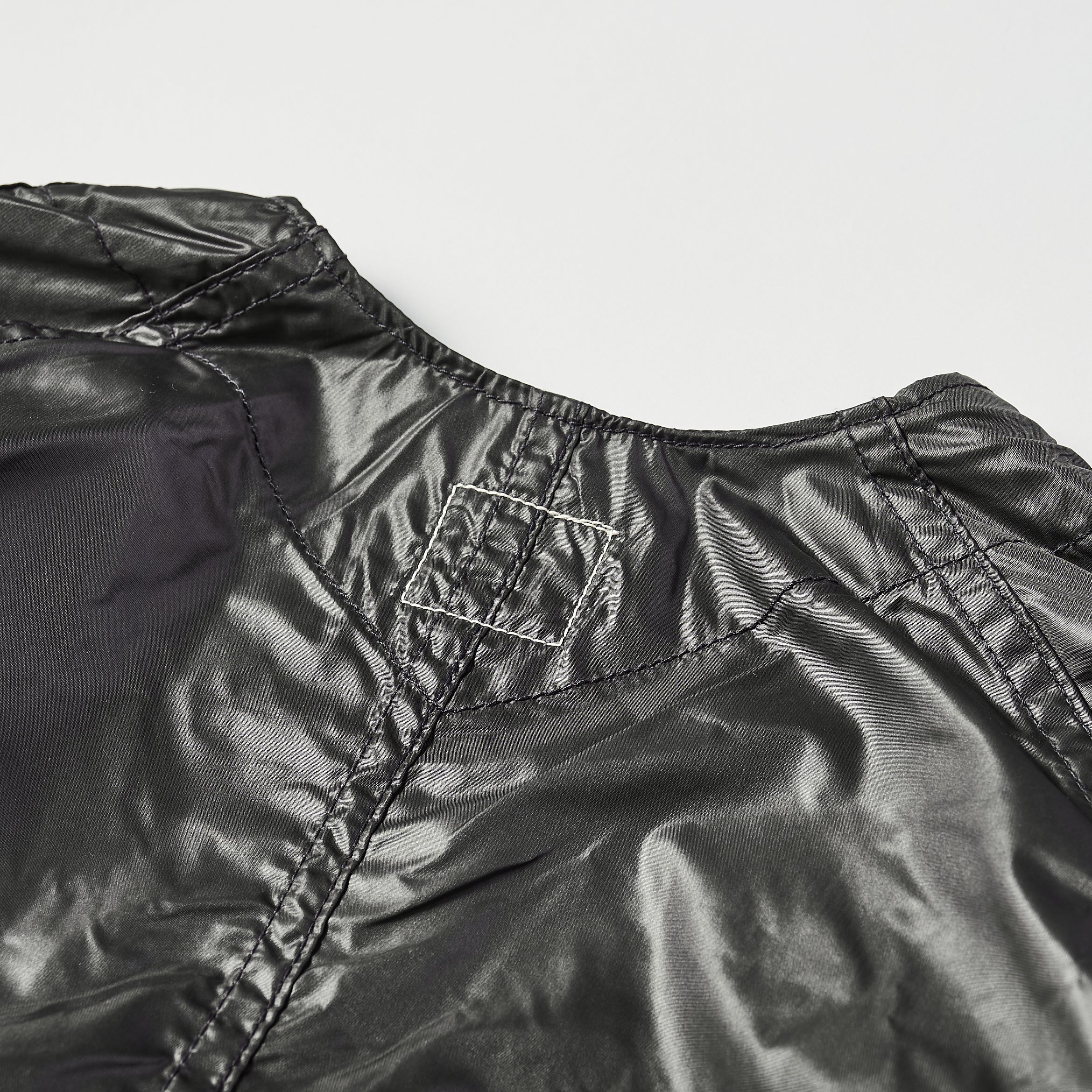 #3103 POST 42 DV NT1 : nylon taffeta grey