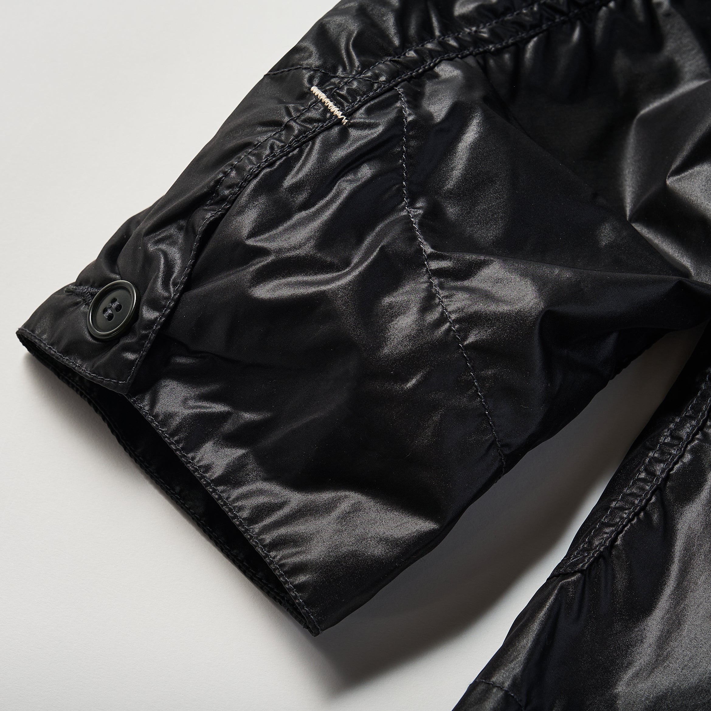 #3103 POST 42 DV NT2 : nylon taffeta black