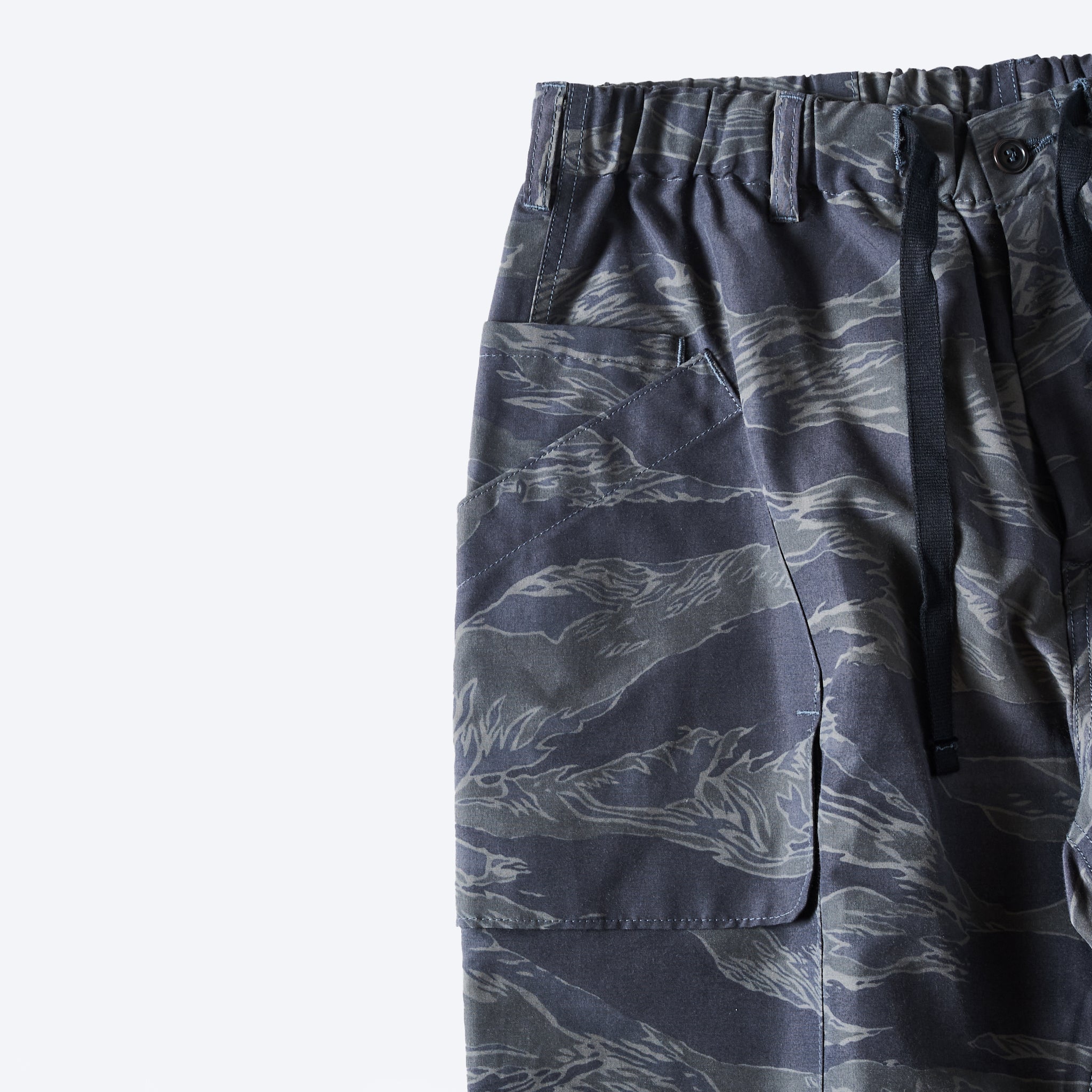 [PRE-ORDER SUMMER] #2323E-NT EZ DEE's Shorts : Night Tiger
