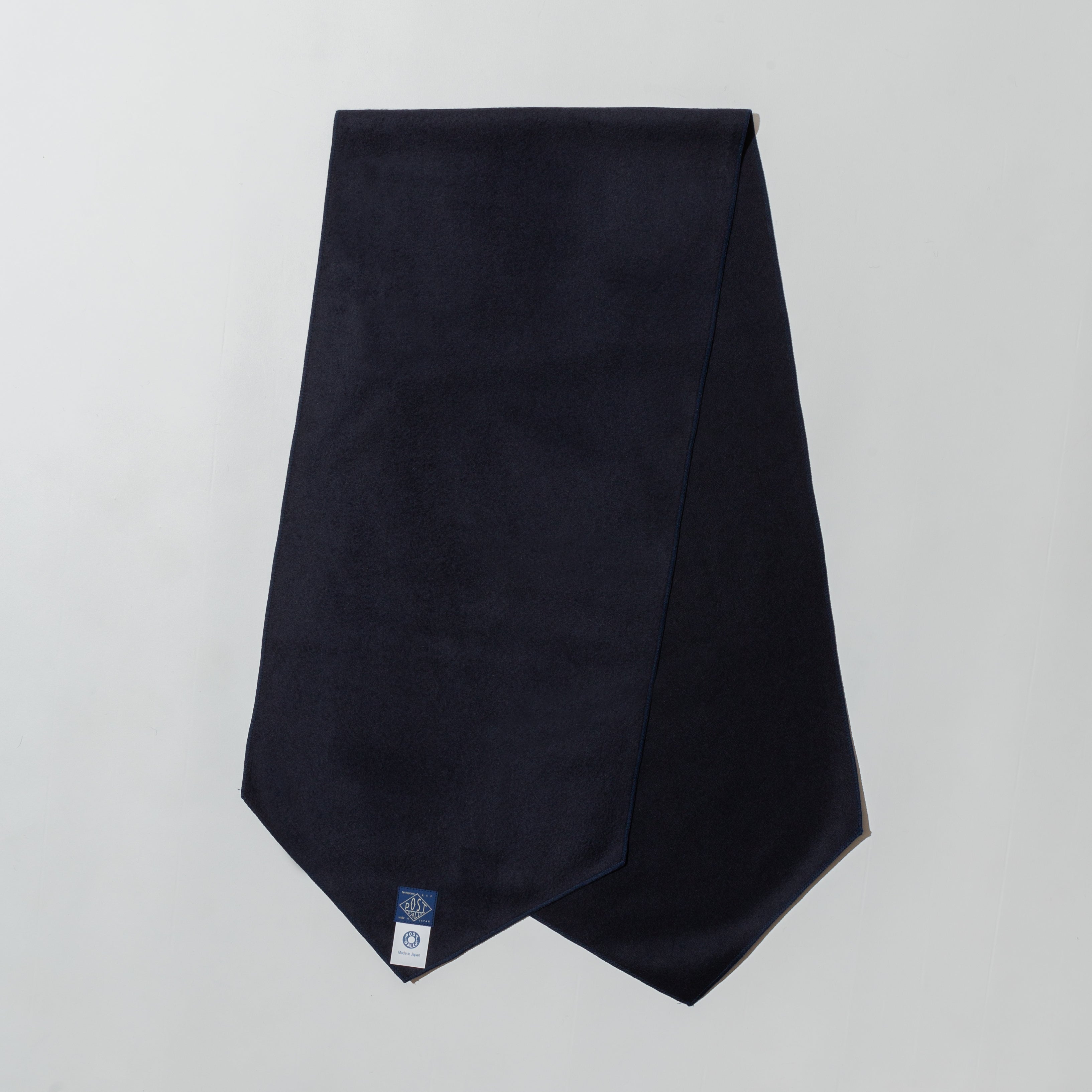 #3906 E-Z Scarf BM1 : beaver melton navy