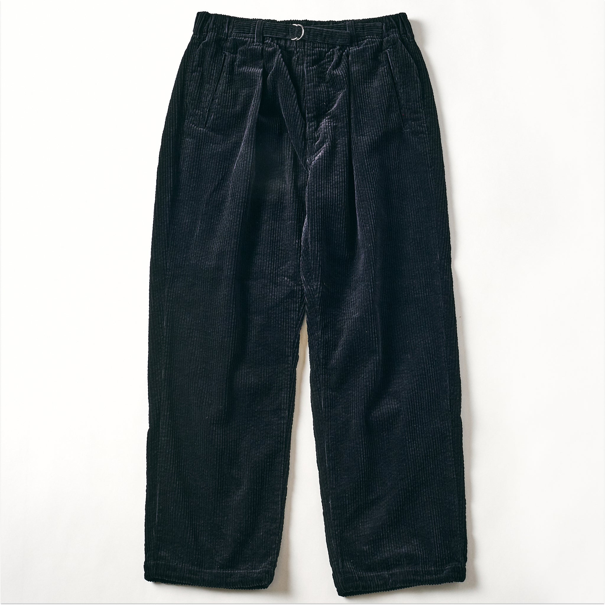 #3315-WCB E-Z Lax 4 : widewale cords black