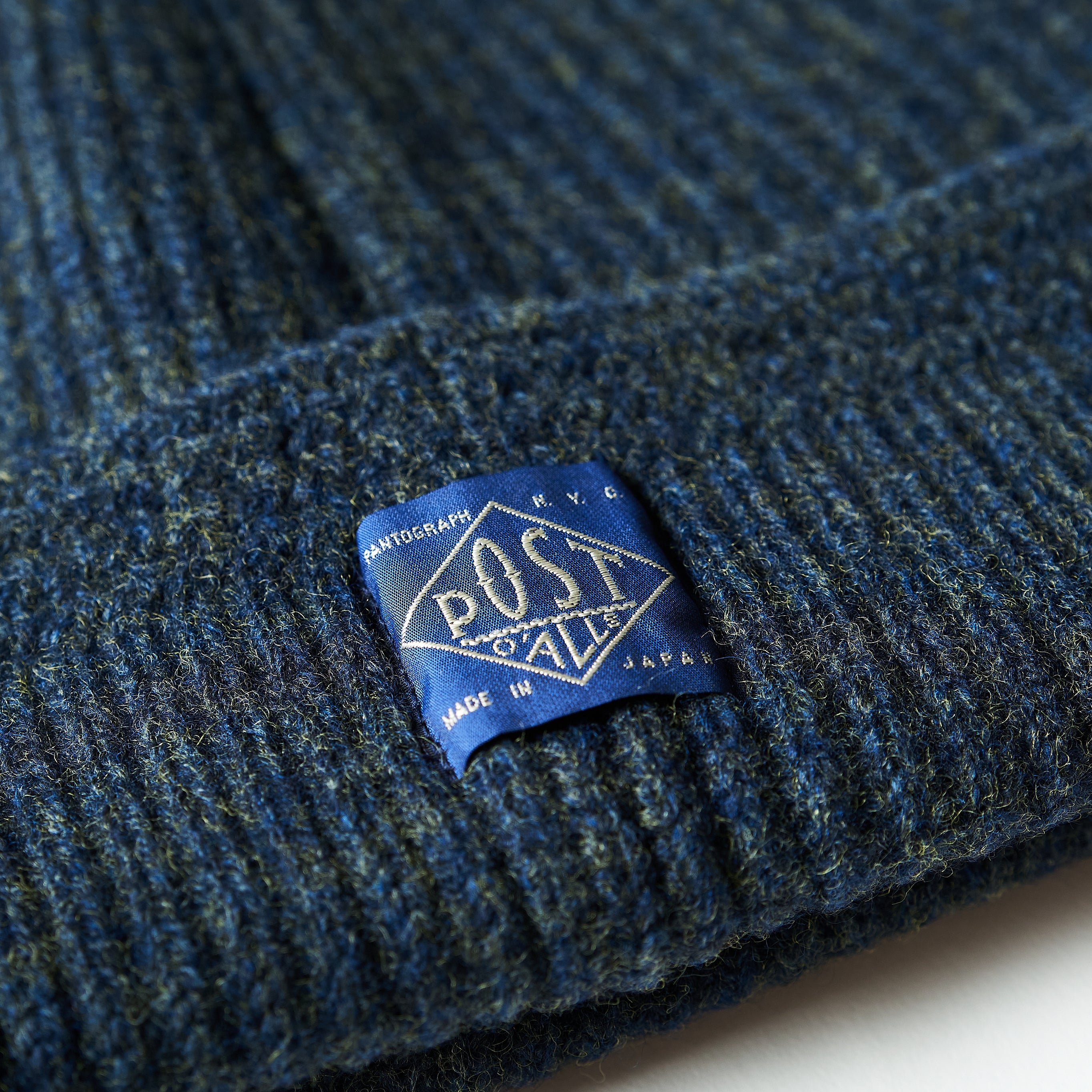 #4102 POST Beanie WN1 : wool knit navy heather 