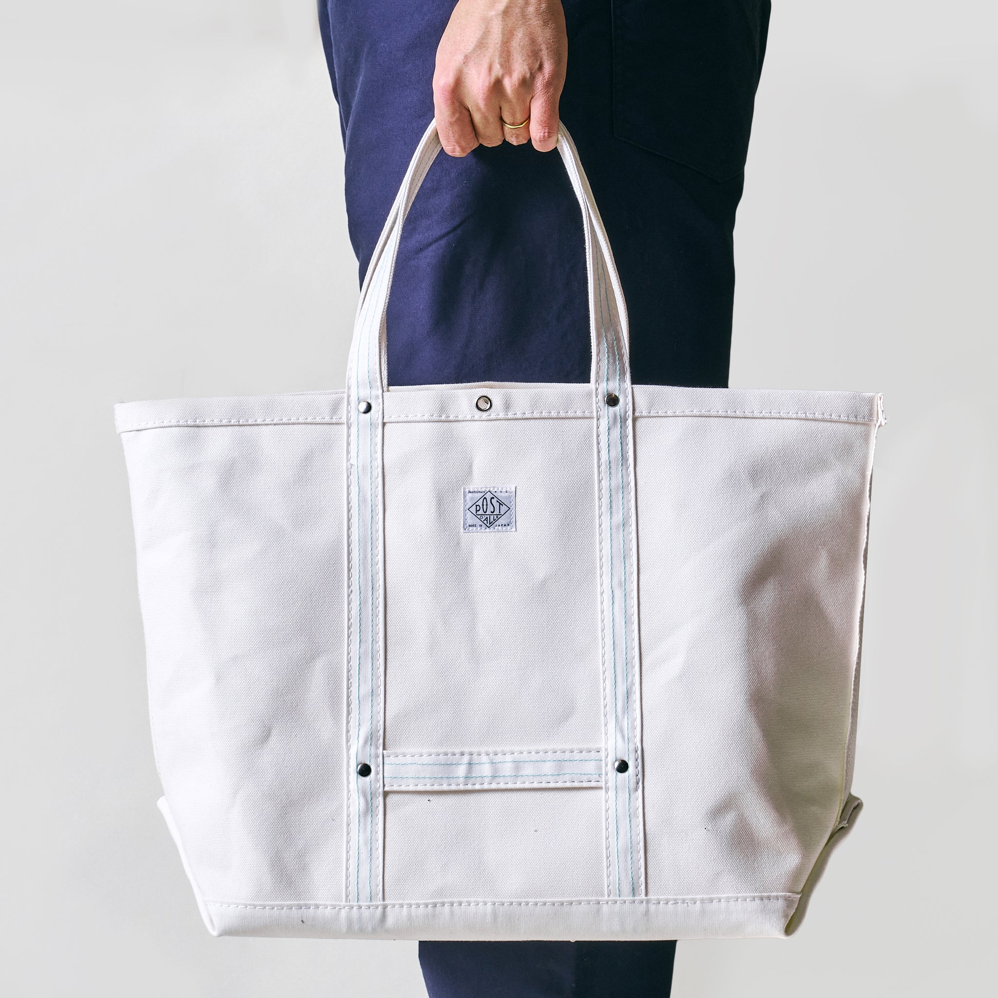 #4203-CW Bell Tote (M) : cotton canvas white