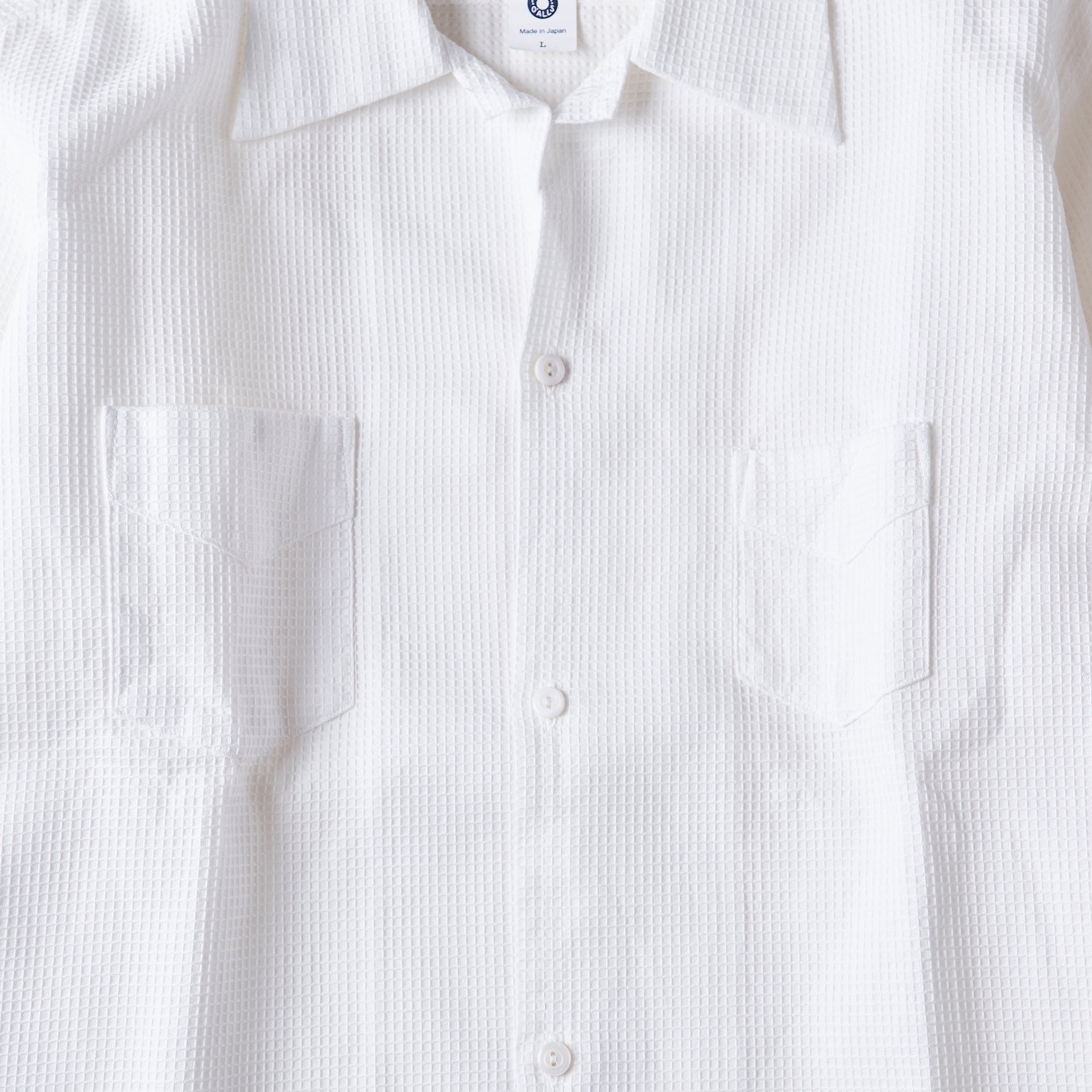 #3211-BWW NEUTRA 3 : boxy waffle white