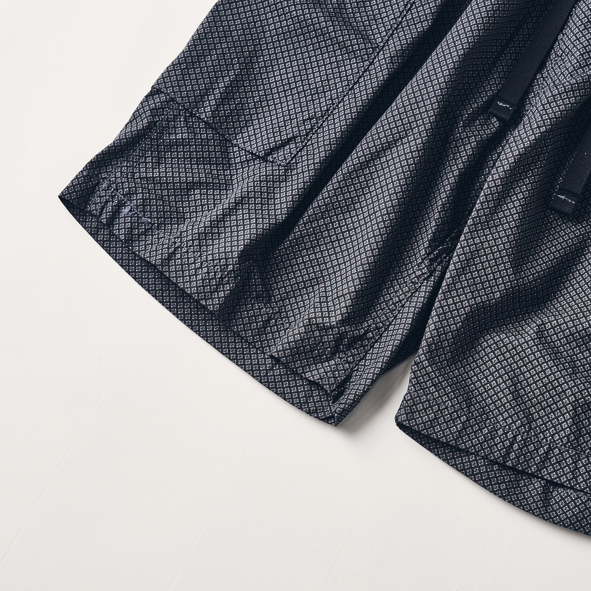 #3308S-MPG E-Z WALKABOUT Shorts : micro print grey