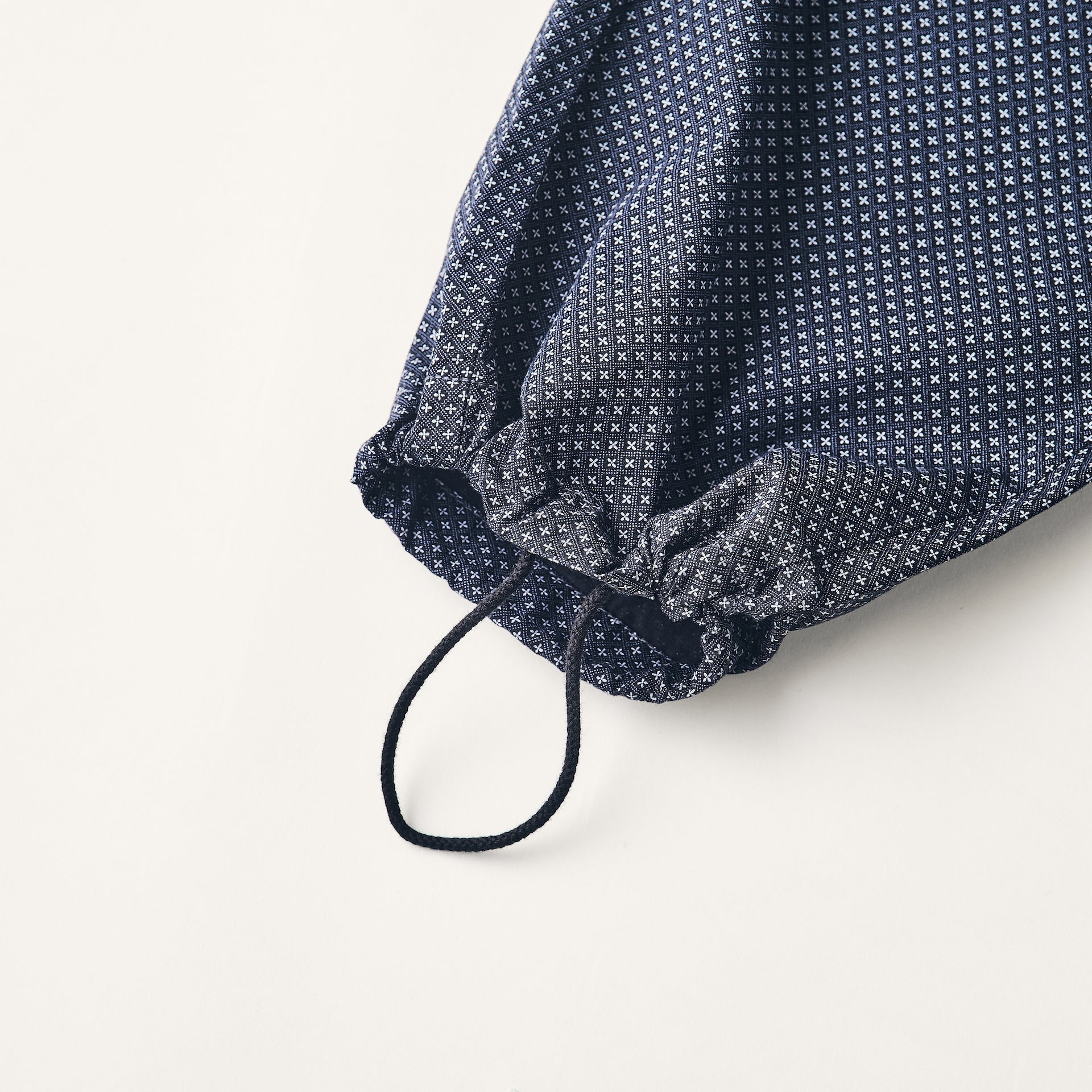 #3315-MPN E-Z Lax 4 : micro print navy