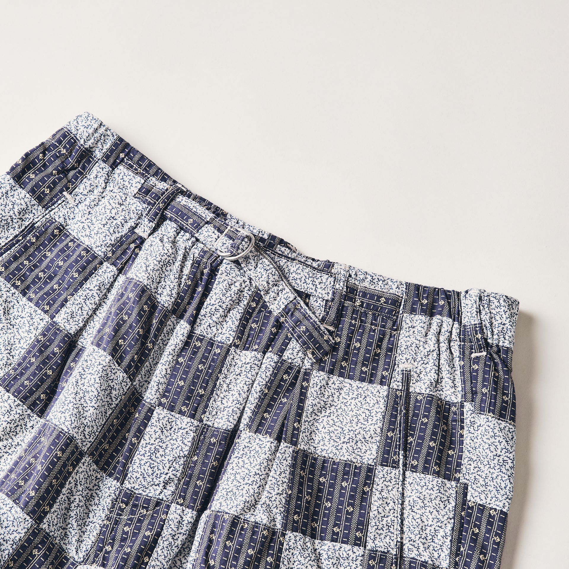 #3315S-CPN E-Z Lax 4 Shorts : calico patchwork navy