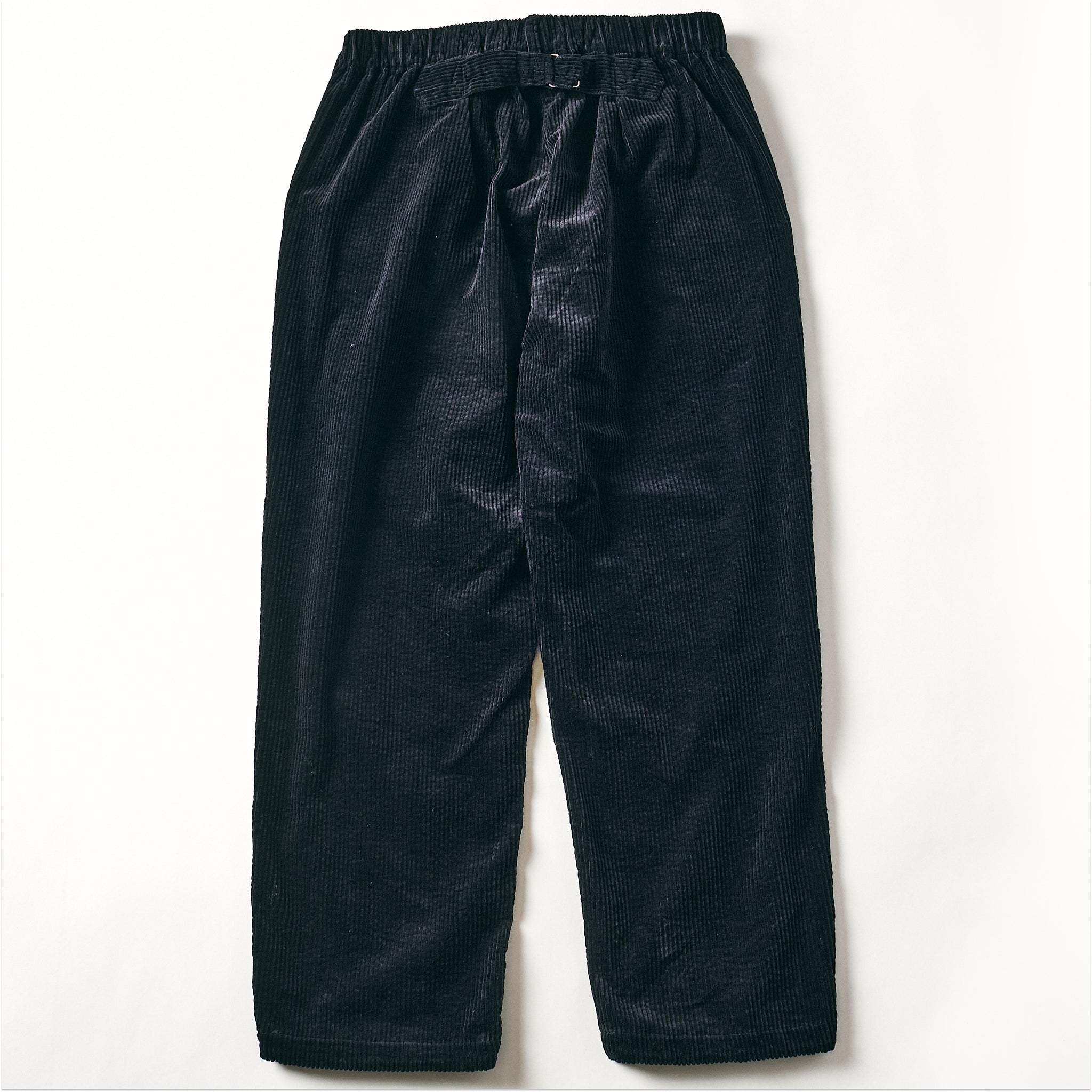 #3315-WCB E-Z Lax 4 : widewale cords black