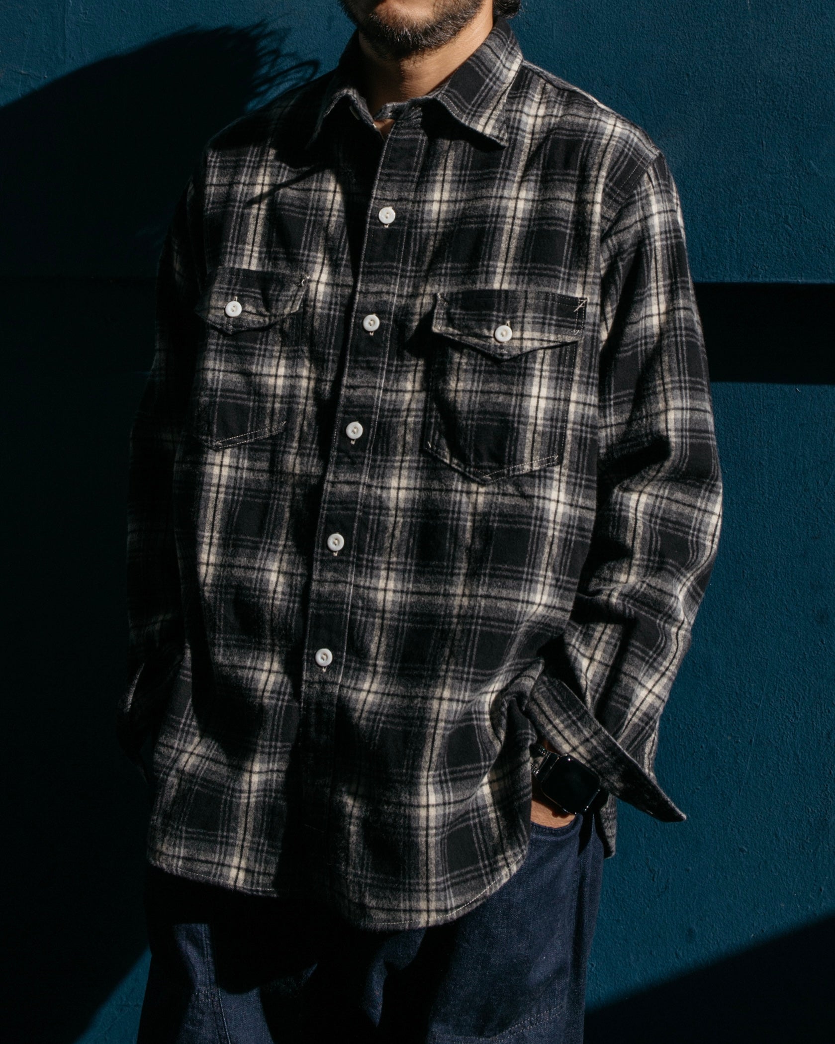 #3216-FP3 The NAVY CUT 2 : cotton flannel plaid black