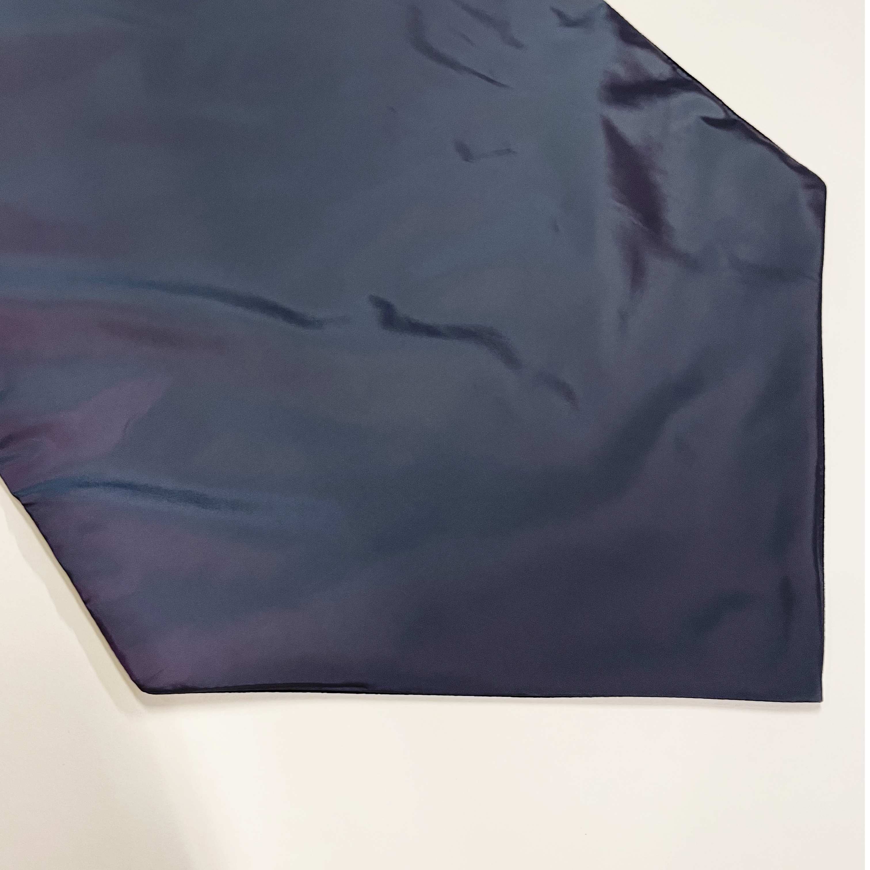 #3906 EZ Scarf PTW2 : poly tweed x poly taffeta navy x iridescent navy