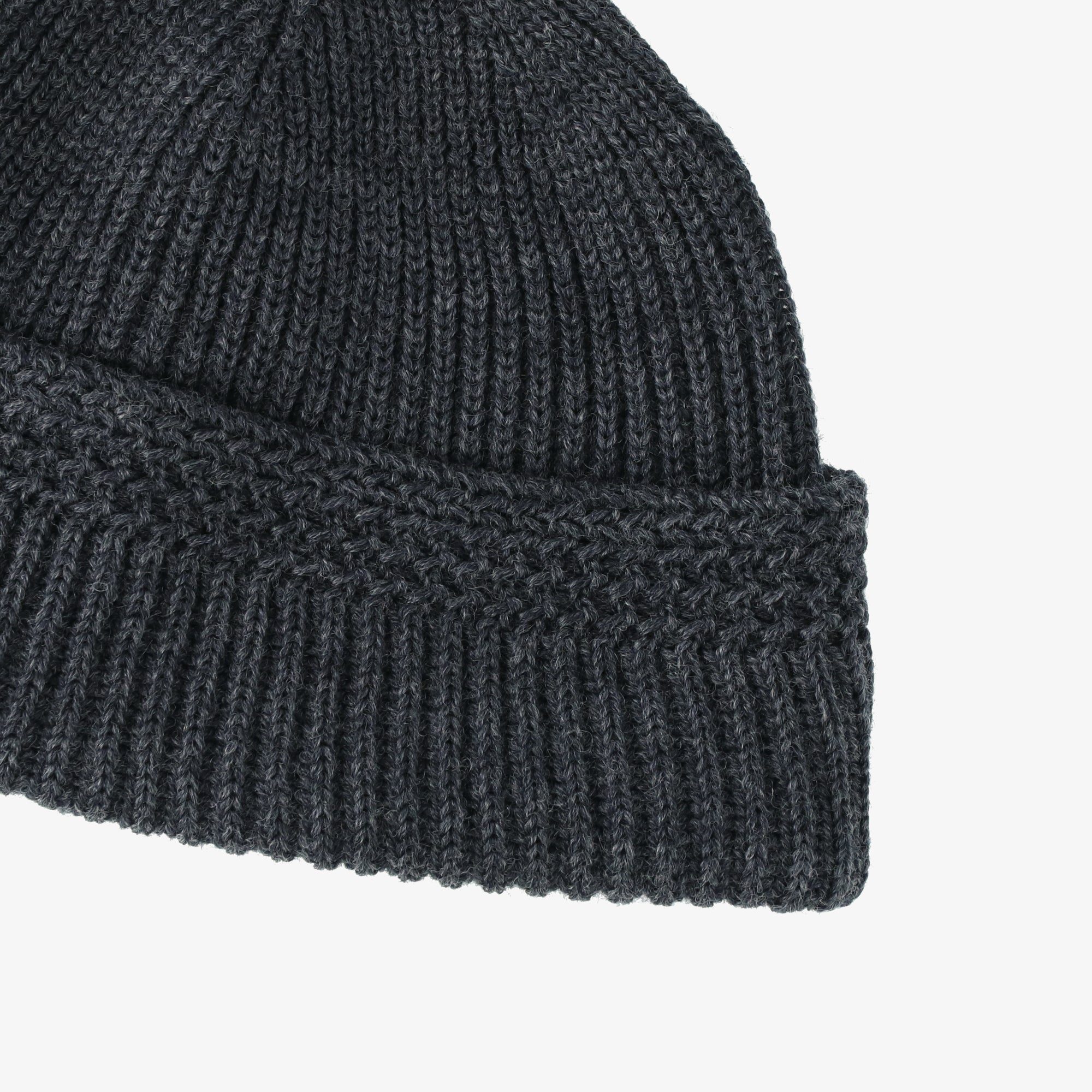 #4102 POST Beanie 1 : wool knit dark charcoal heather