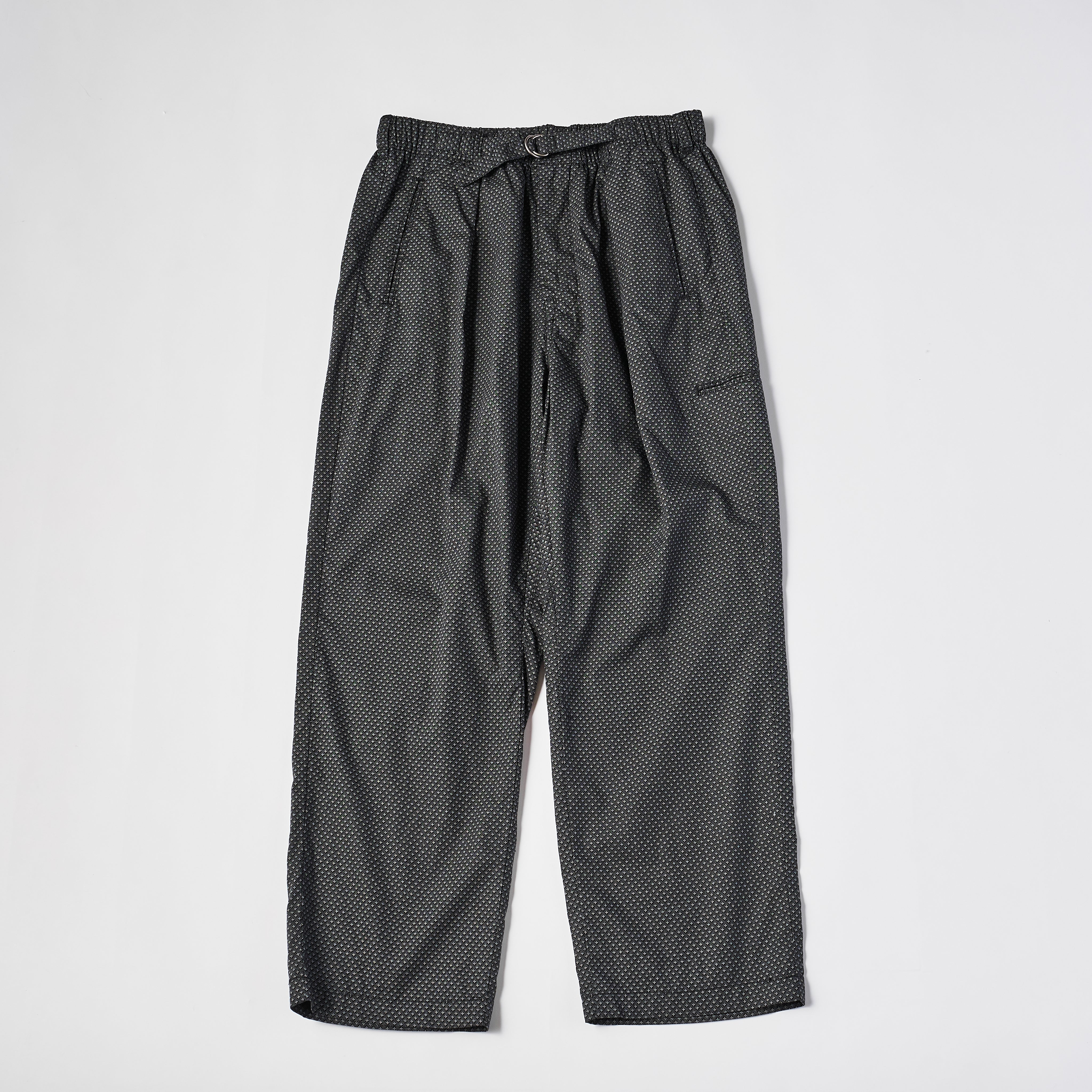 #3309-CP E-Z Lax 2 : crest print grey