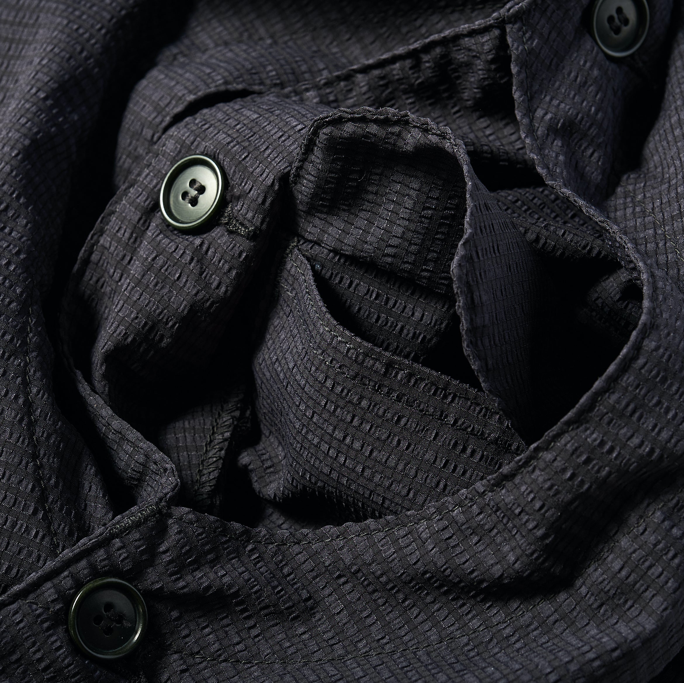 #1512 Royal Traveler PS2 : poly mesh seersucker navy