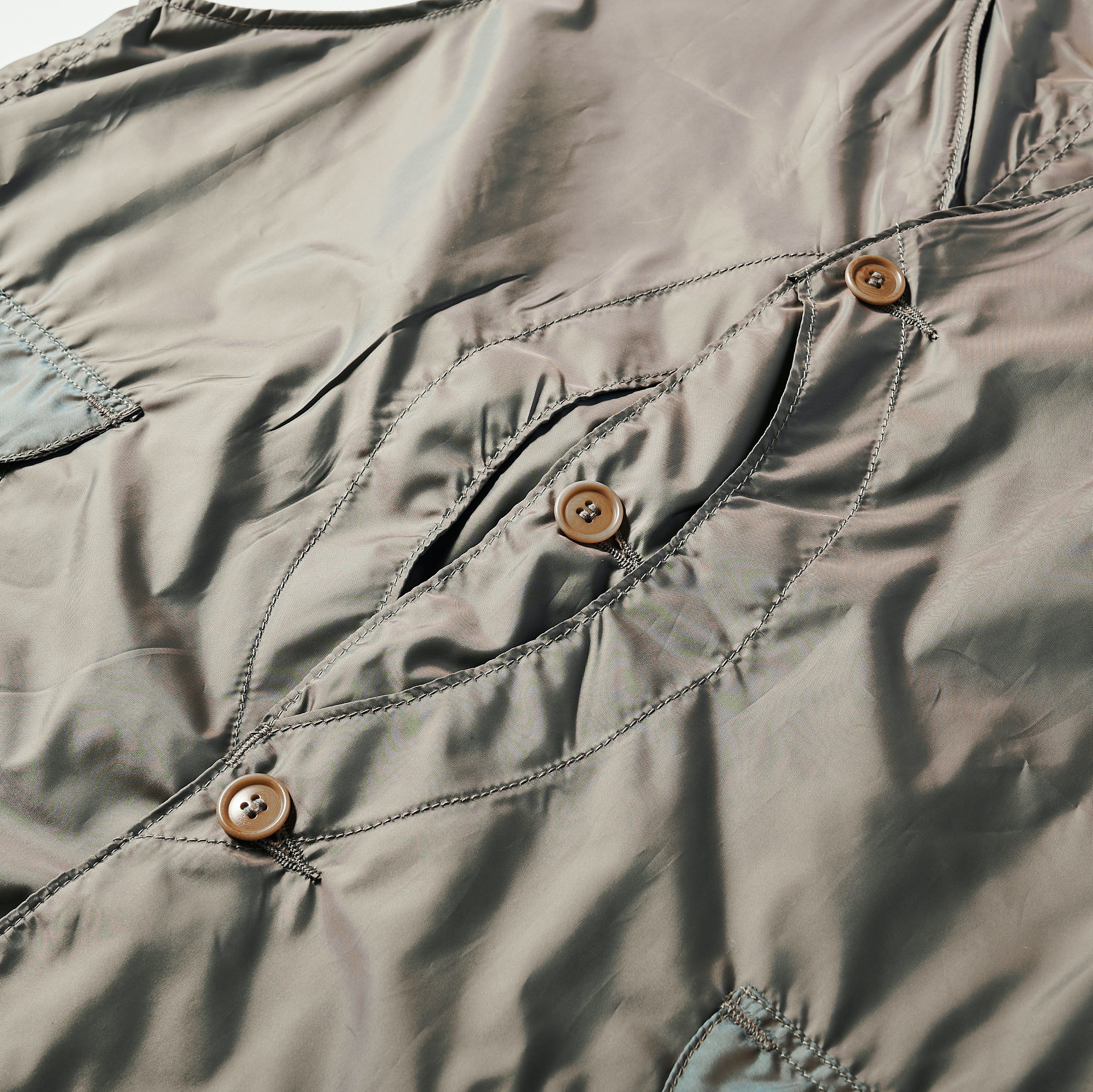 #1512 Royal Traveler PT3 : Poly Taffeta khaki iridescent
